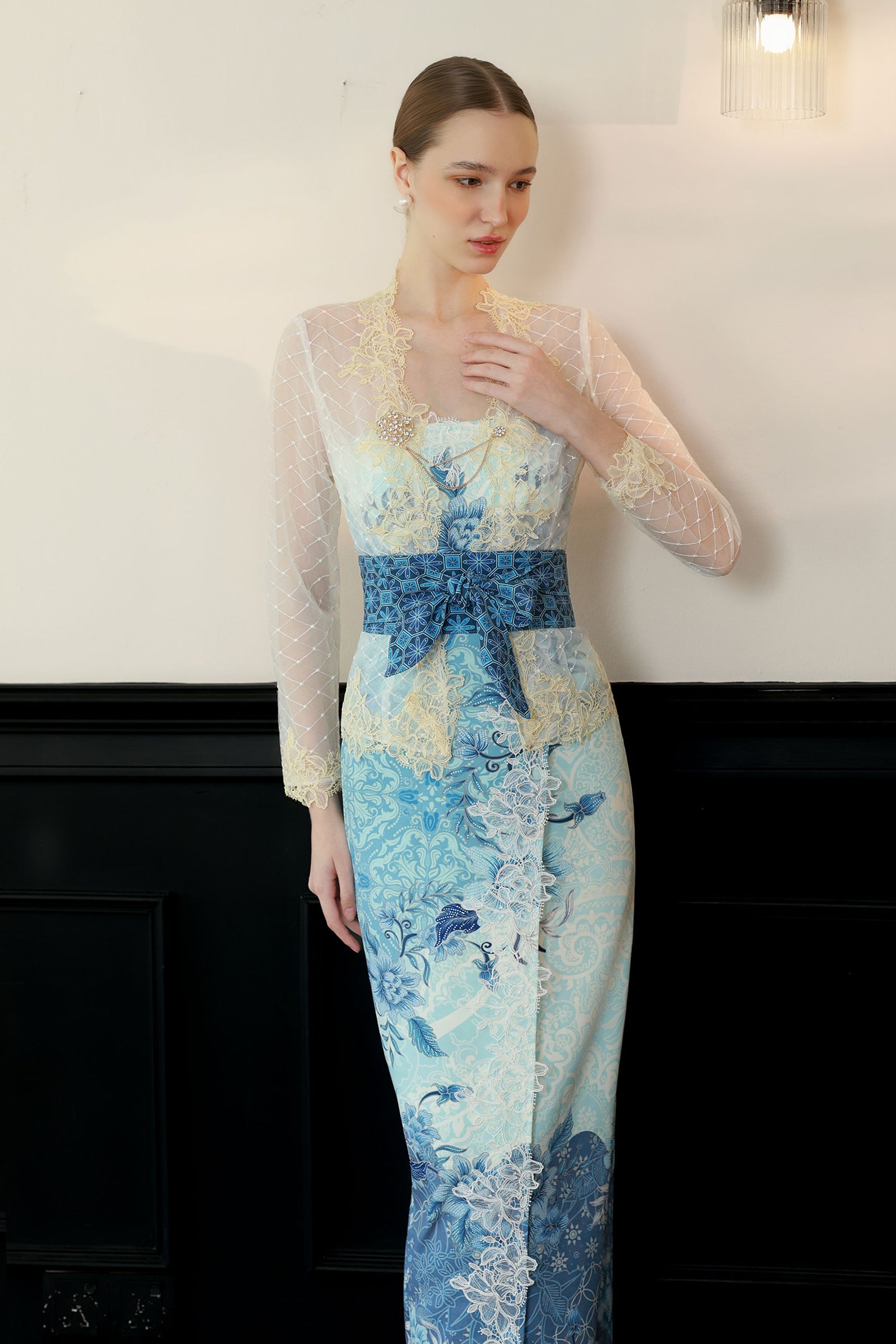 Celinea Kebaya Set (Blue)