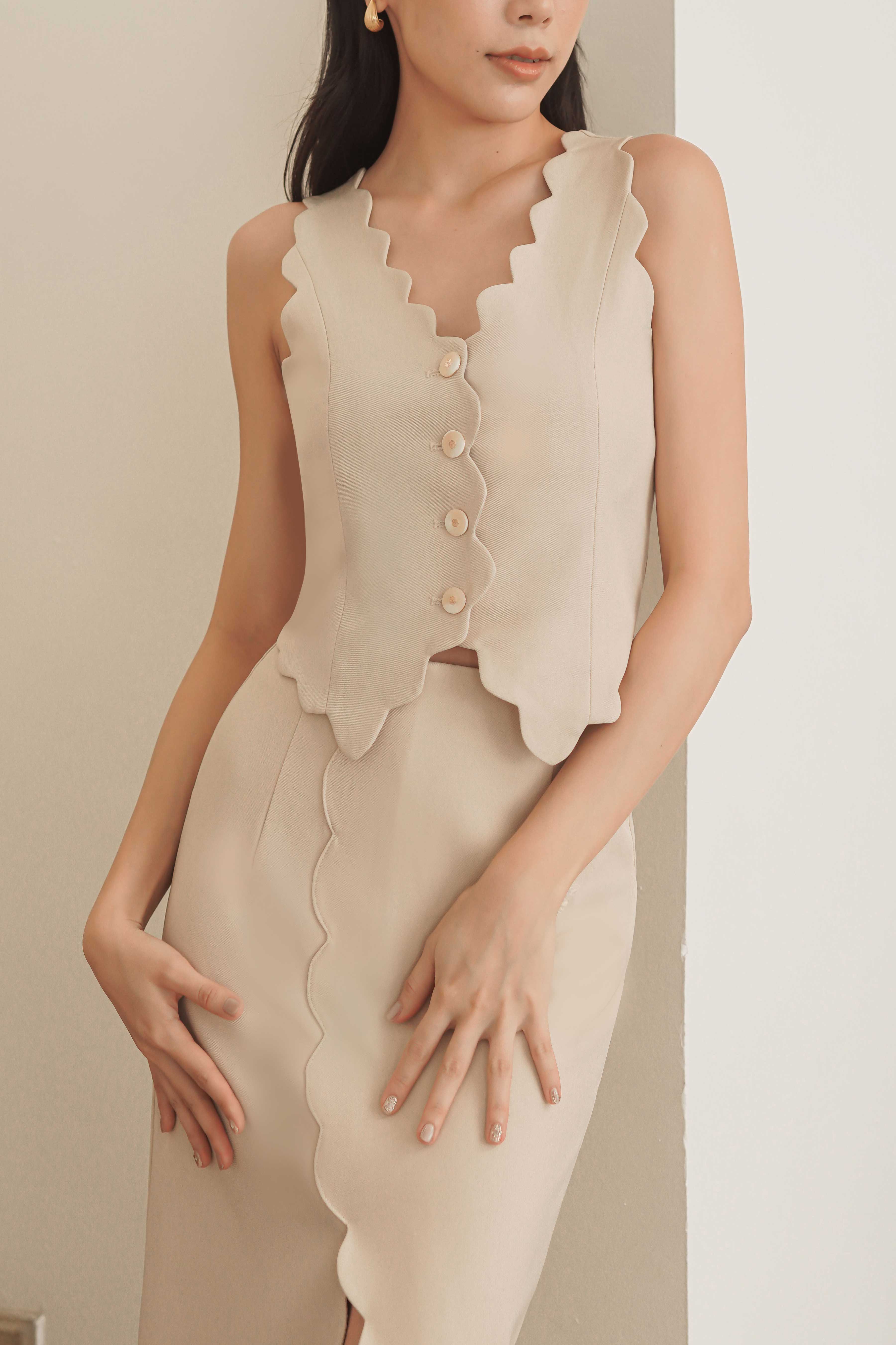 Diasv Scallop Vest Top (Beige)