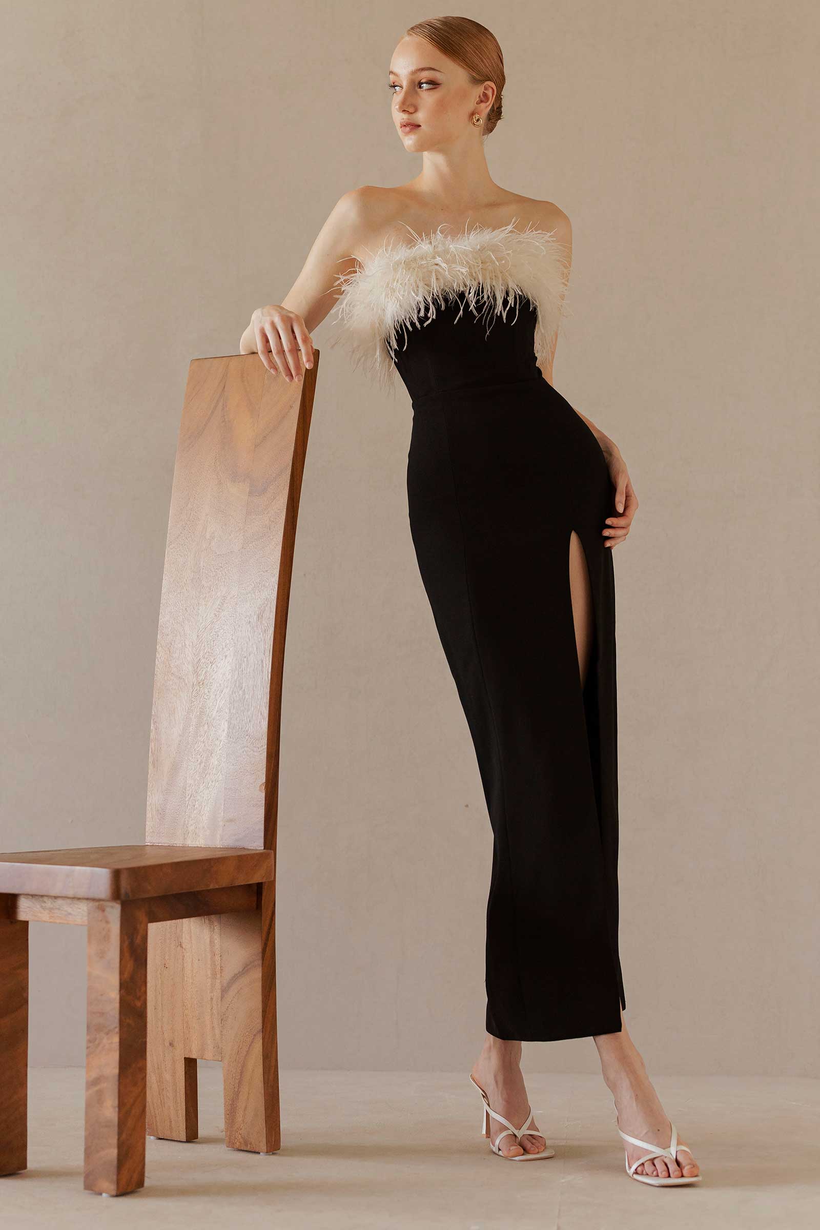Diolianiz Gown (Black)