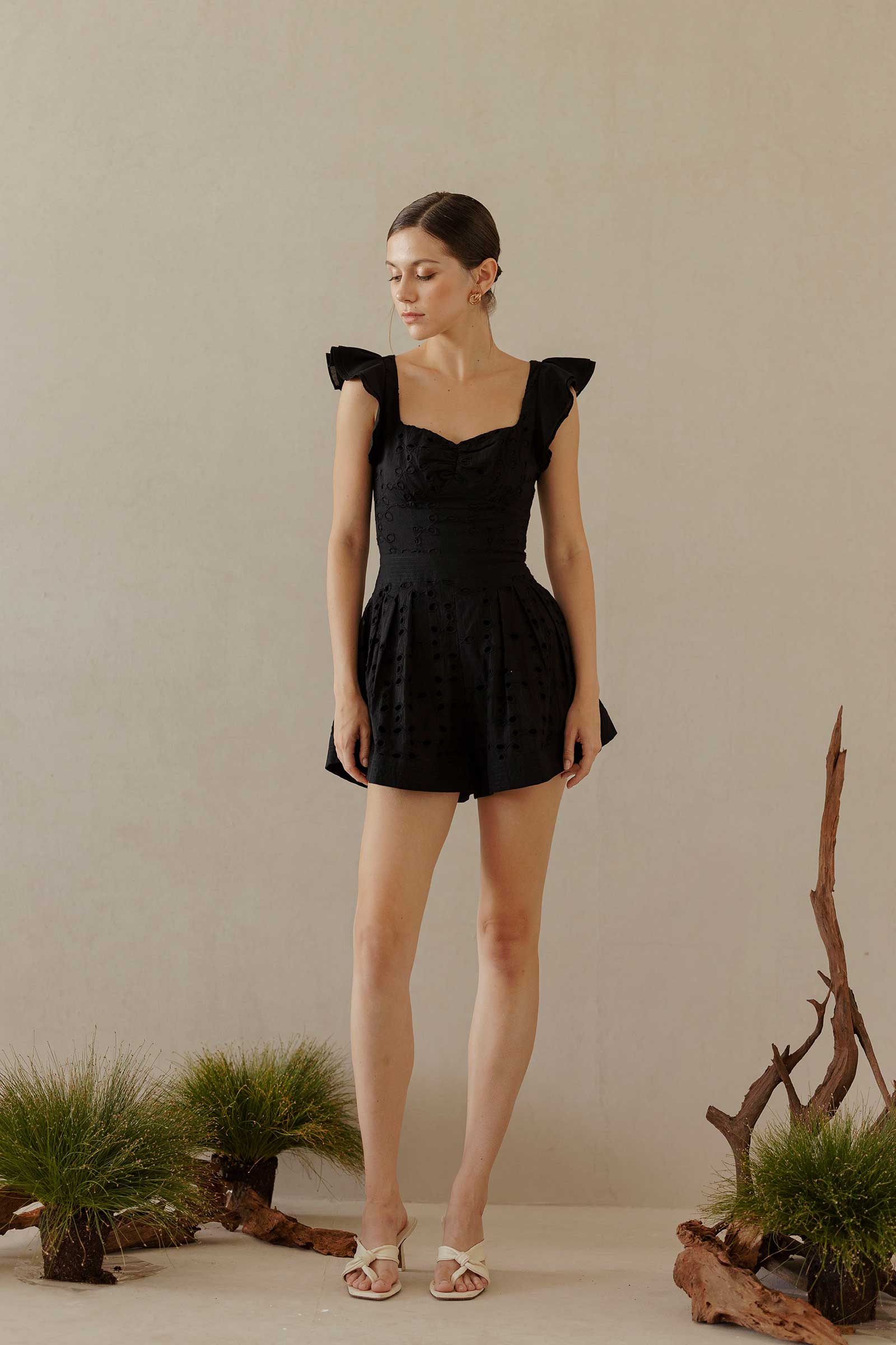 Dresvior Romper (Black)