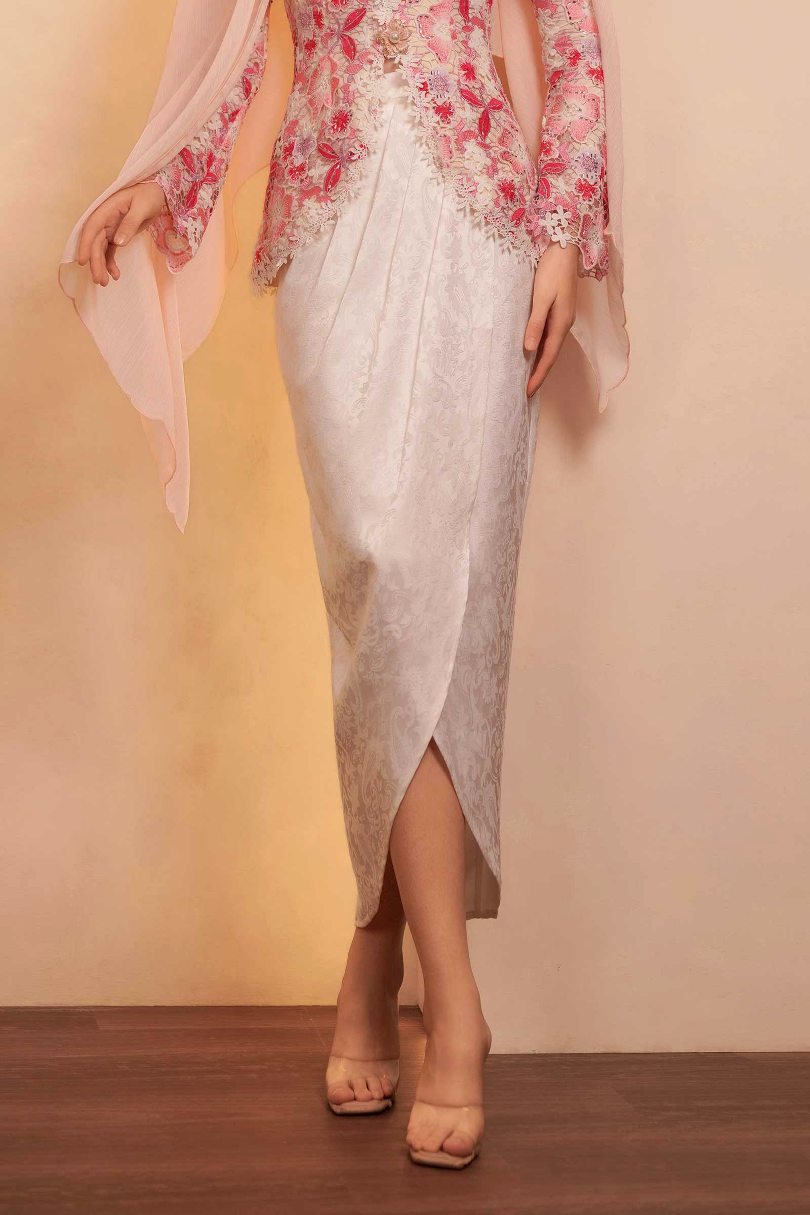 New Seroja Skirt (White)