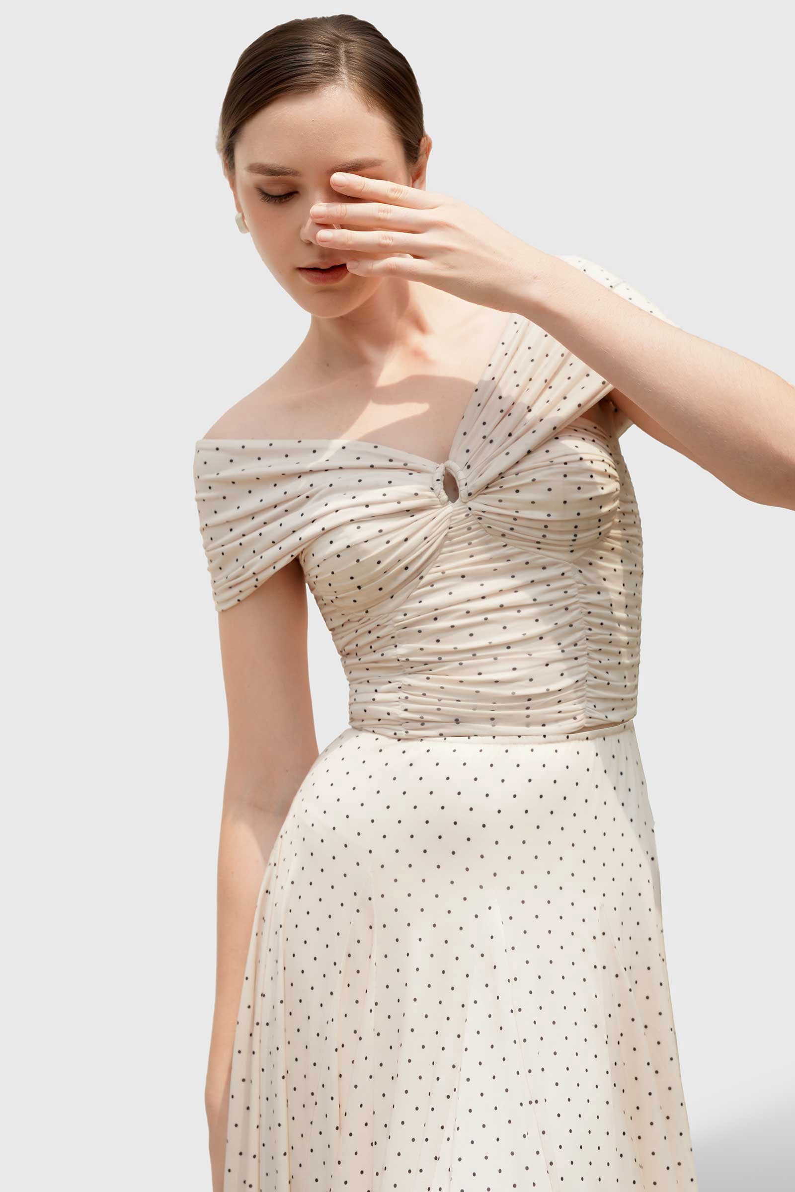 Eira Multiway Top (Ivory)