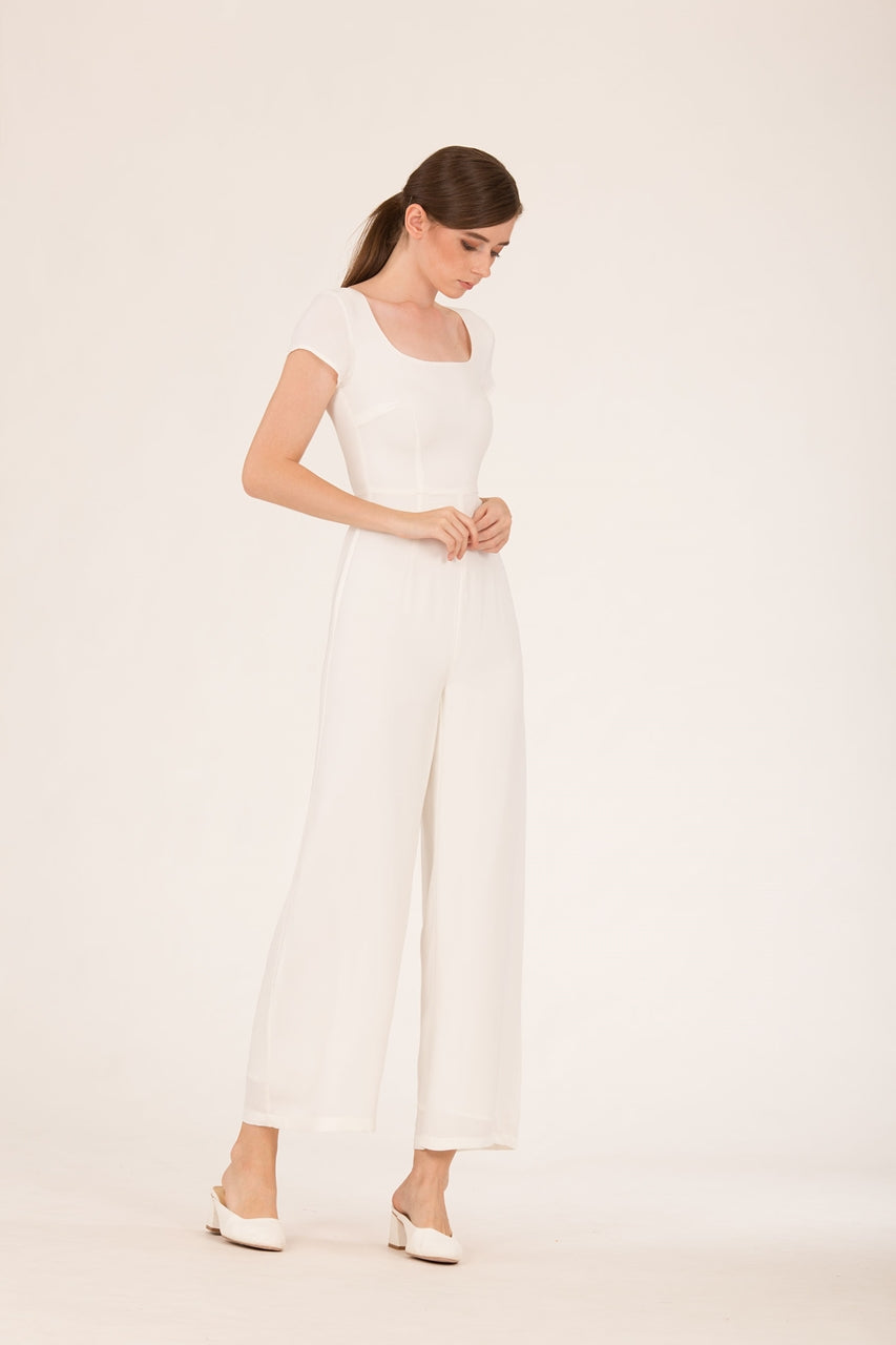 Dajurtrea Jumpsuit (White)