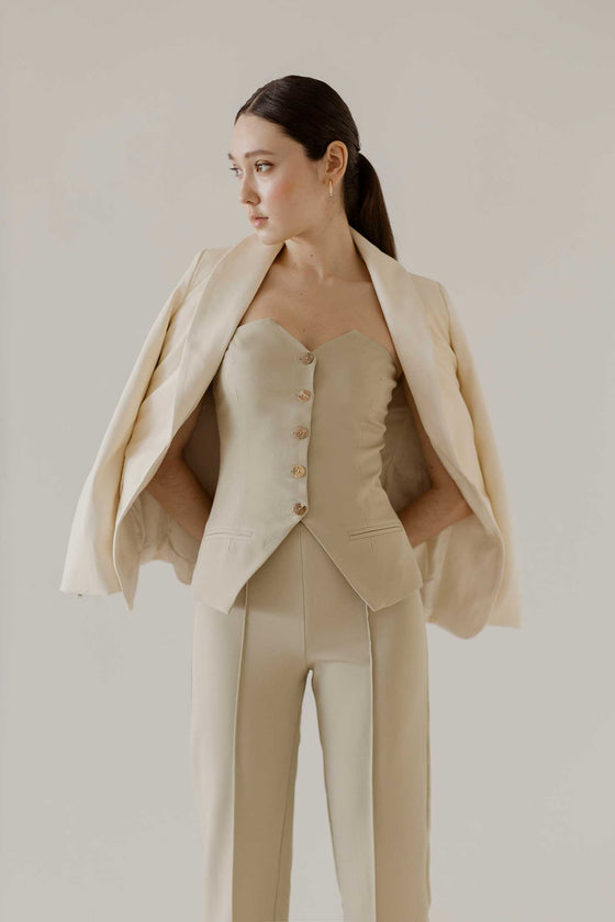 Dakiezia Jacket (Ivory)