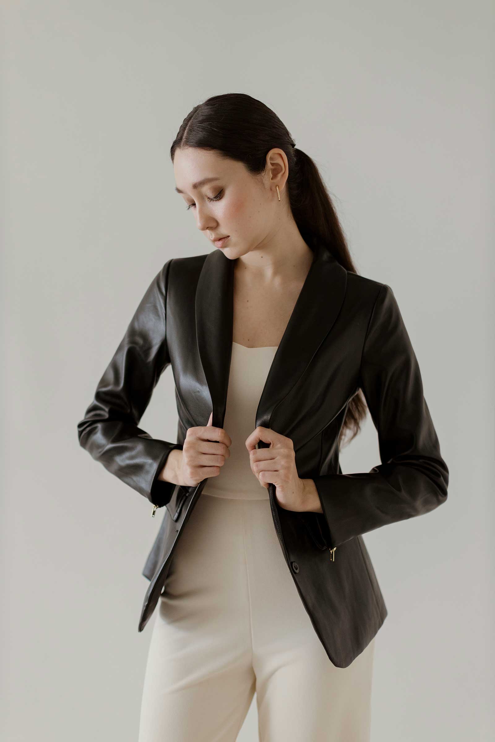 Dakiezia Jacket (Black)