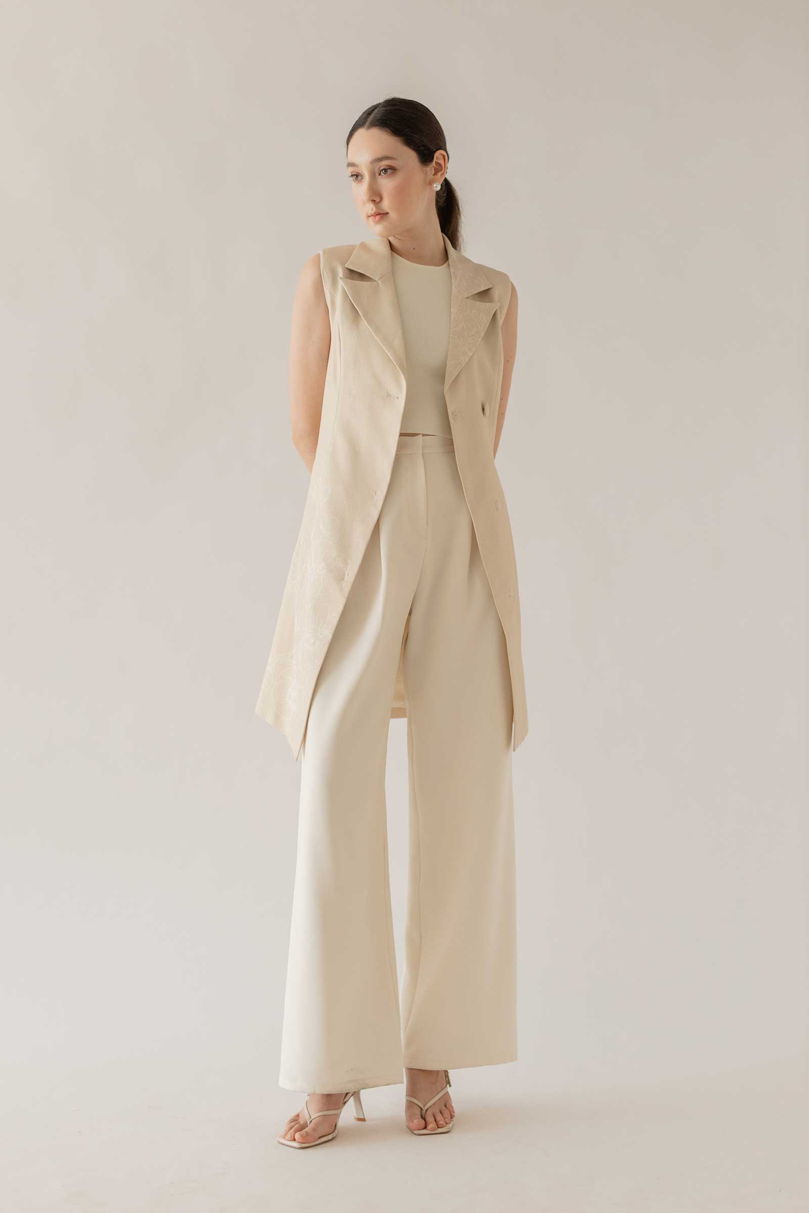 Resilience VestDress (Champagne)