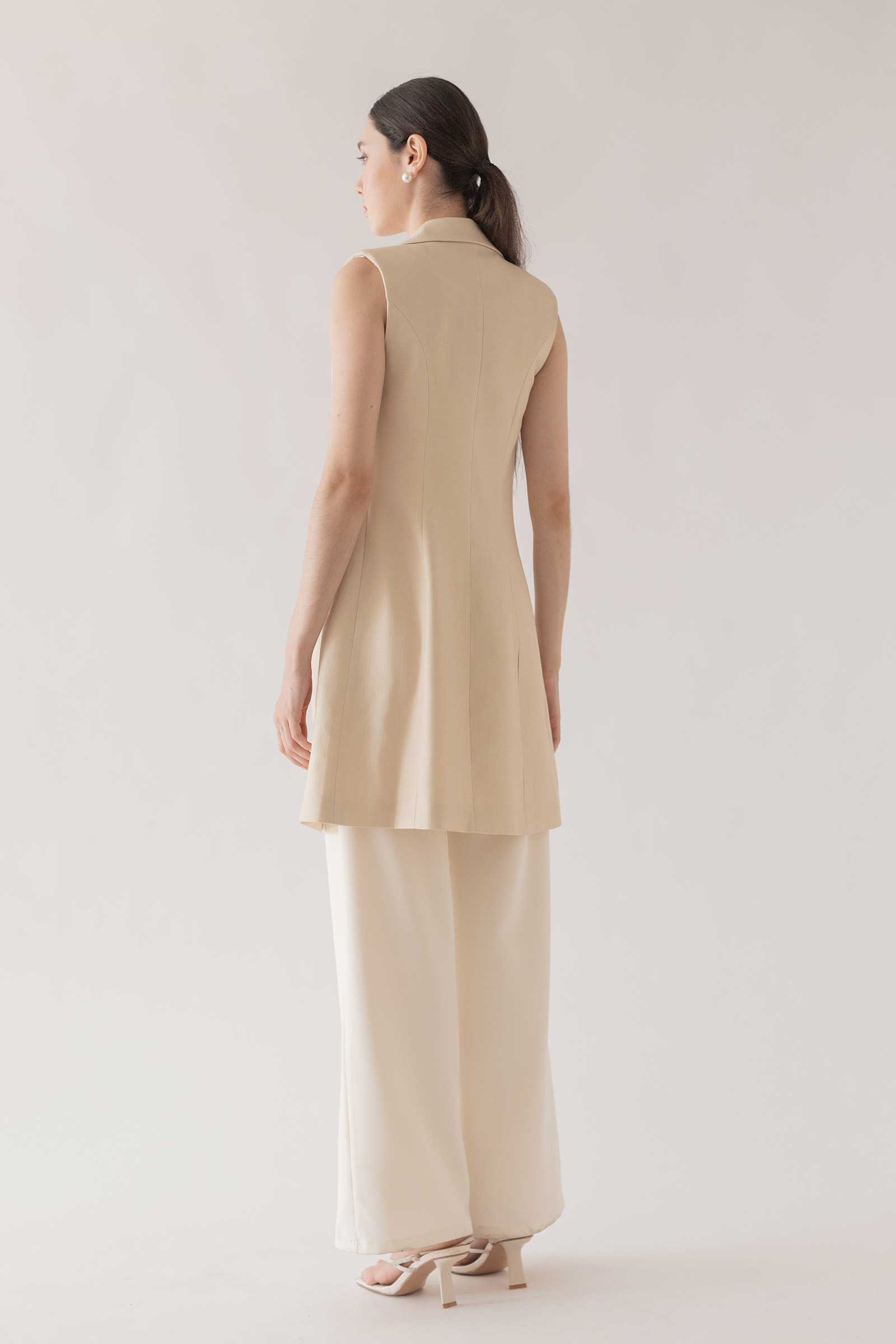 Resilience VestDress (Champagne)