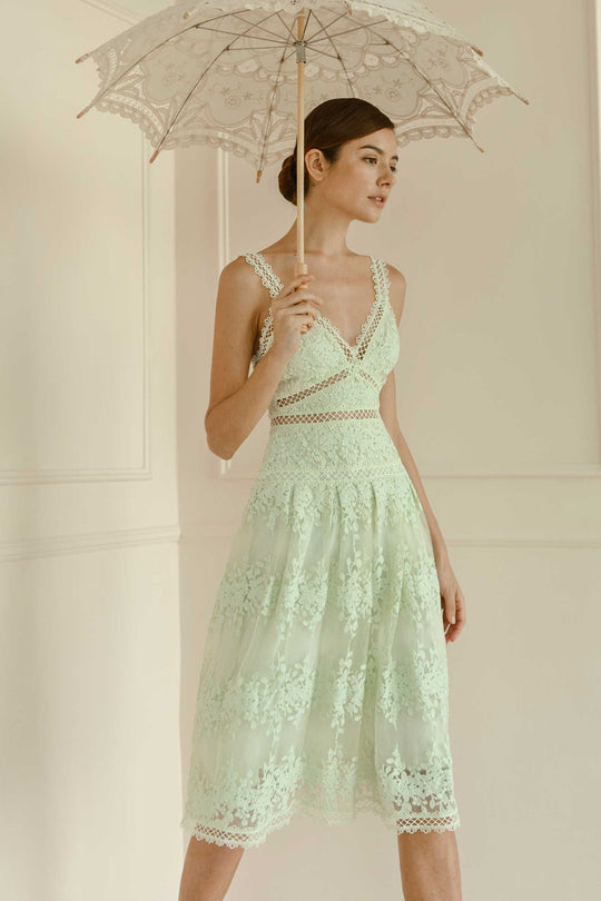 Dheanye (Powder Green)