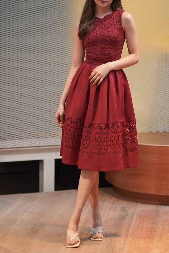 Dacerniz Skirt (Maroon)