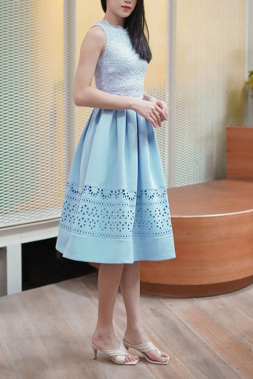 Dacerniz Skirt (Powder Blue)